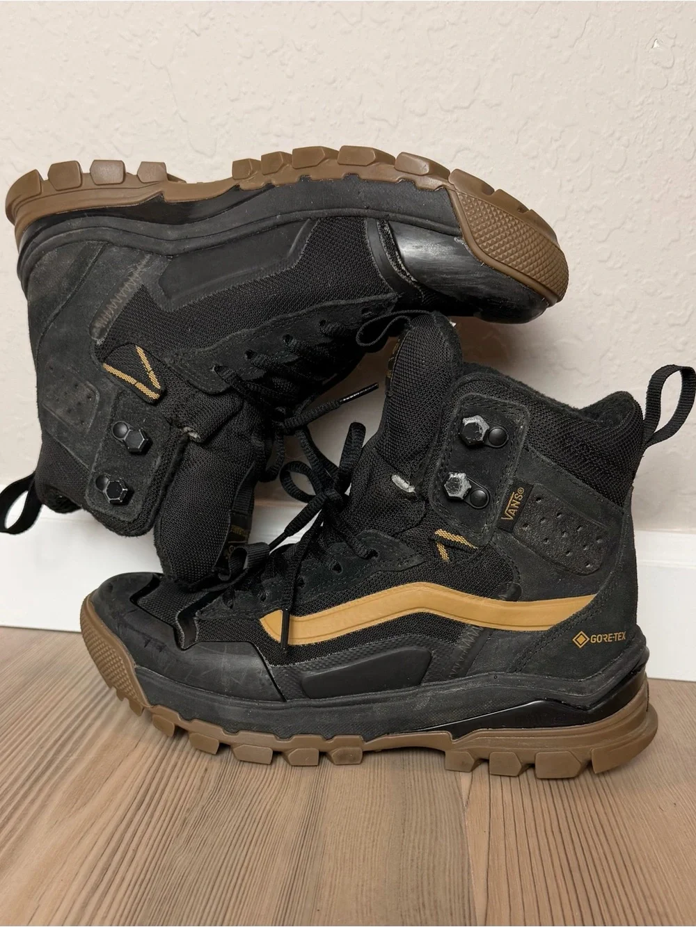 Vans MTE GORE-TEX Boots